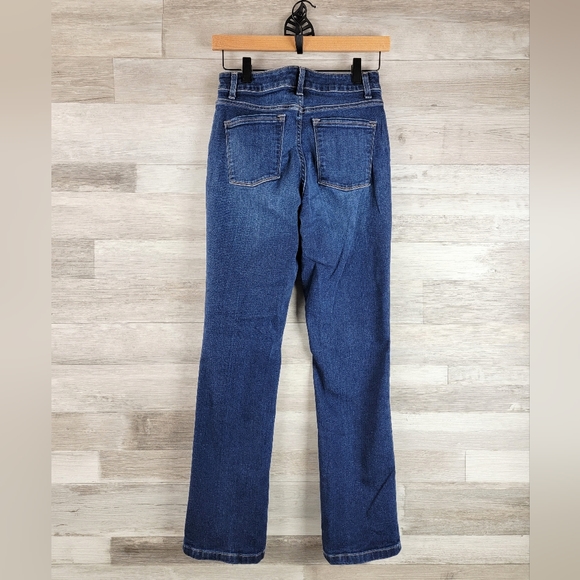 L.L.Bean Classic Fit Straight Jeans Women's Size 2 - Picture 12 of 15